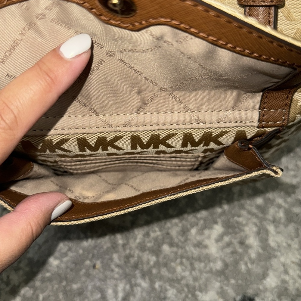 MK Tote - Picture 8 of 9
